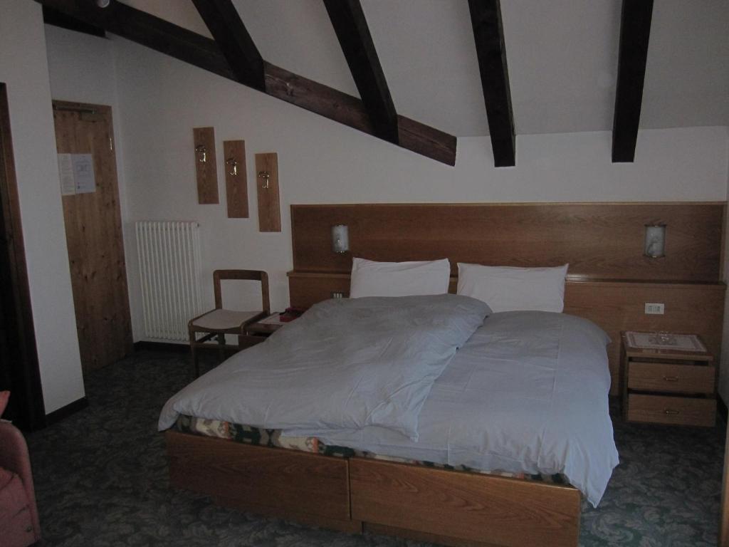 Hotel Presena Tonalepas Kamer foto